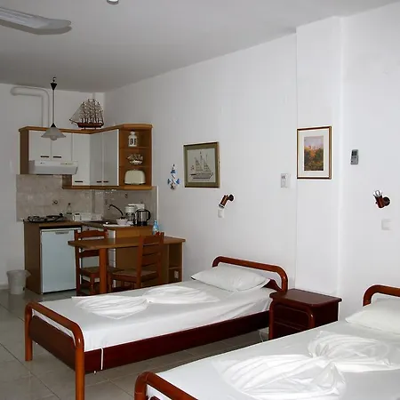 Marfo Apartment Batsi (Andros)